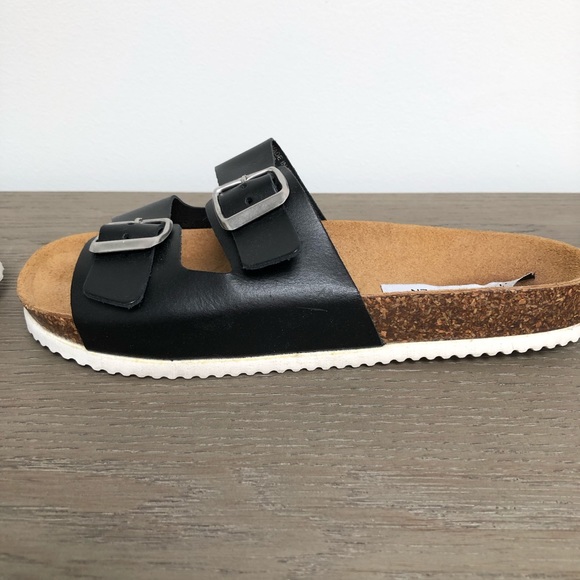 Steve Madden Birkenstock-style sandal - Picture 4 of 7